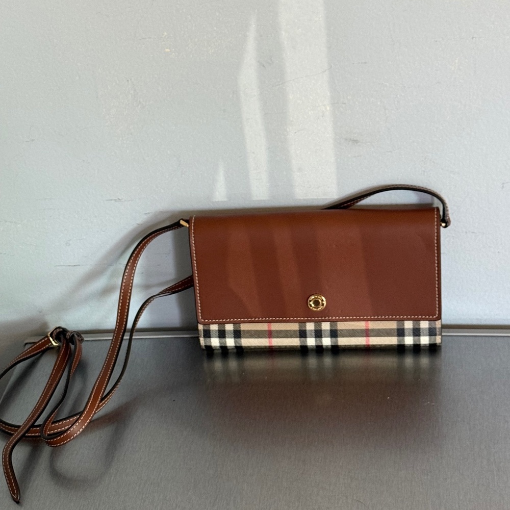 Burberry Hannah Cross body bag